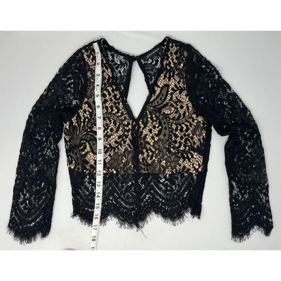 Shinestar Women's Lace V-Neck Top Size Small Pre-Owned in good condition - Picture 5 of 12